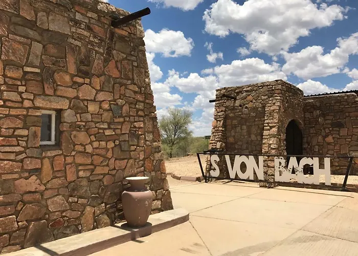 Von Bach Dam Resort